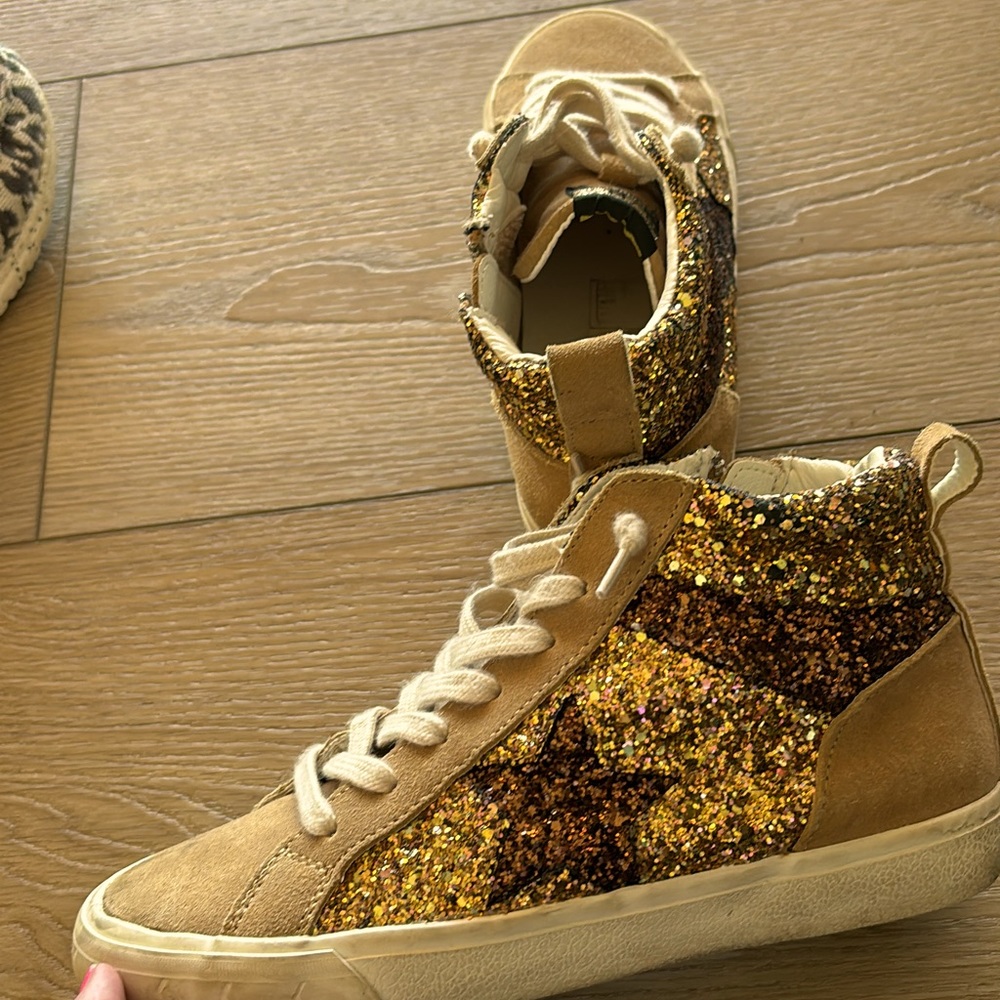 work once! glitter so you can dress up or down!